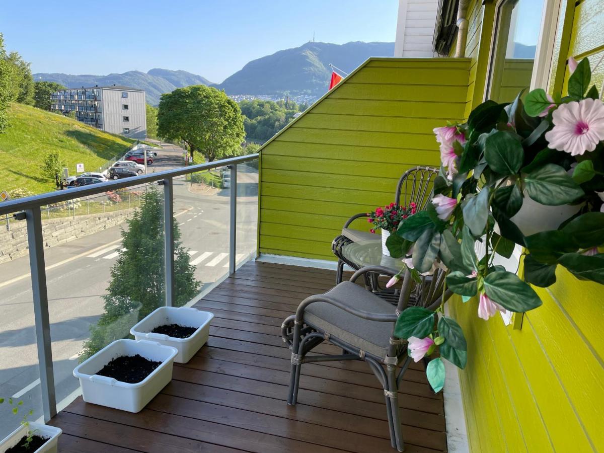 3 Sleeping Rooms For 82M2 Which Direct Traffic To Airport And City Center Bergen Exterior foto