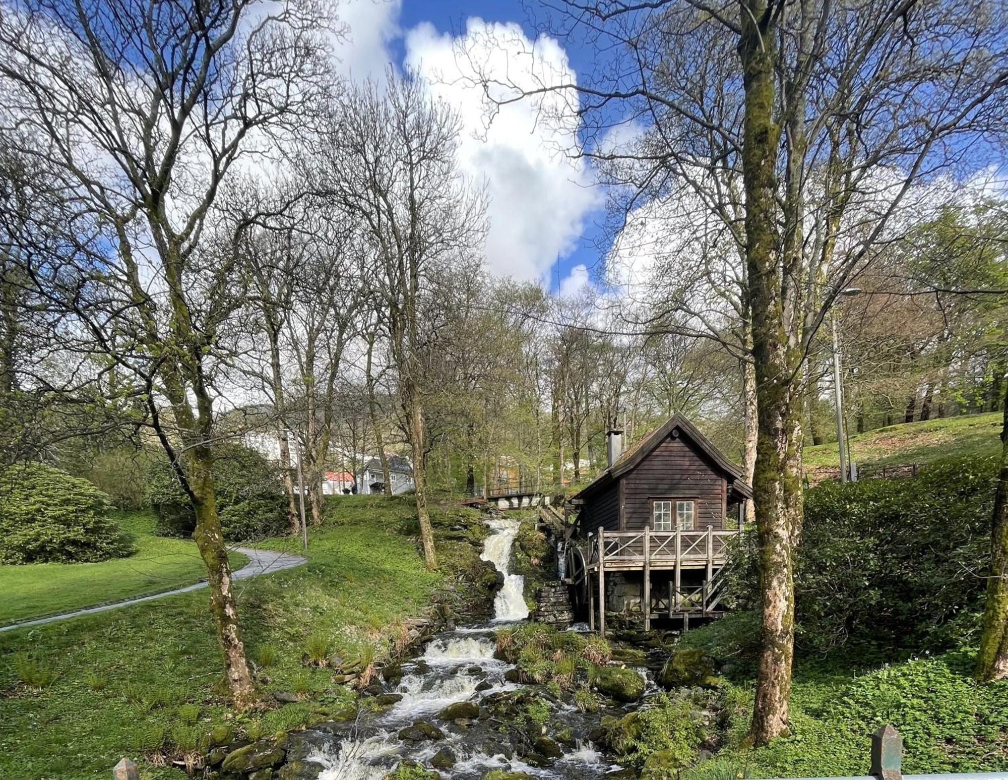 3 Sleeping Rooms For 82M2 Which Direct Traffic To Airport And City Center Bergen Exterior foto